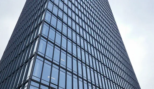 在线客服平台使用与维护对比分析